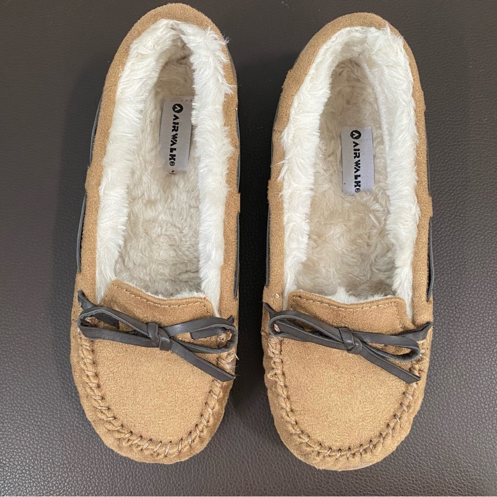 Payless Airwalk Flurry Slip On Moccasin Flat Little Kids Girl's Shoe Size 1.5